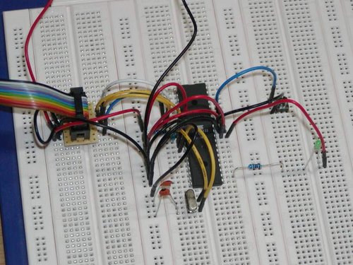 Avrtutorial steckbrett mitquarz.jpg